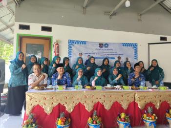 TP PKK Depok Bina Wilayah di RW 12 Pengasinan